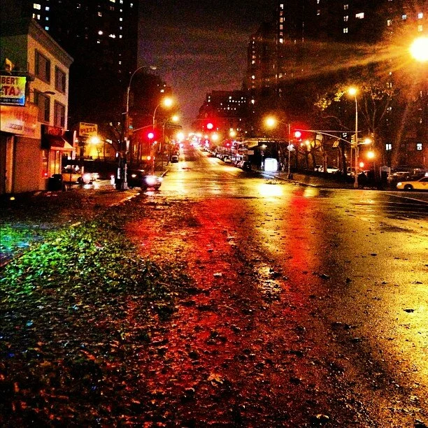  HALF OF NYC GOES DARK WHILE OTHER HALF IS FLOODED #SANDY (PHOTOS)