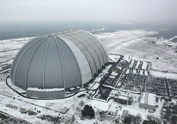 wpid nuHiVkf GERMANS TURN ABANDONED WW2 HANGAR INTO TROPICAL ISLAND (PHOTOS)